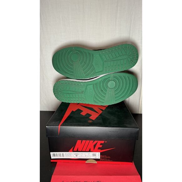 Nike Air Jordan 1 Retro High OG \